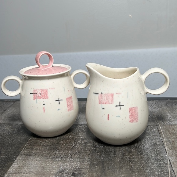 Vernonware Kitchen Vintage 95s Vernonware Tickled Pink Creamer And